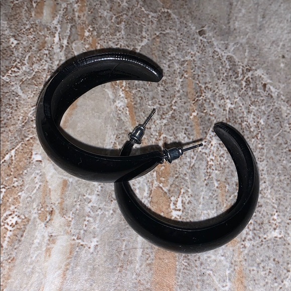 Bundle of 7 Earrings and a Bracelet - Picture 6 of 16